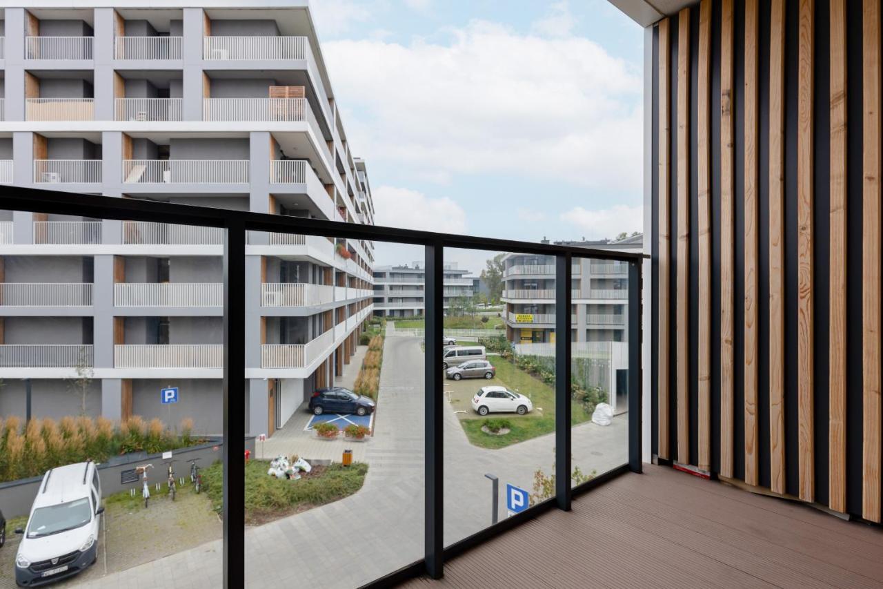 Studio With Balcony Warsaw Kokoryczki By Noclegi Renters Exteriör bild